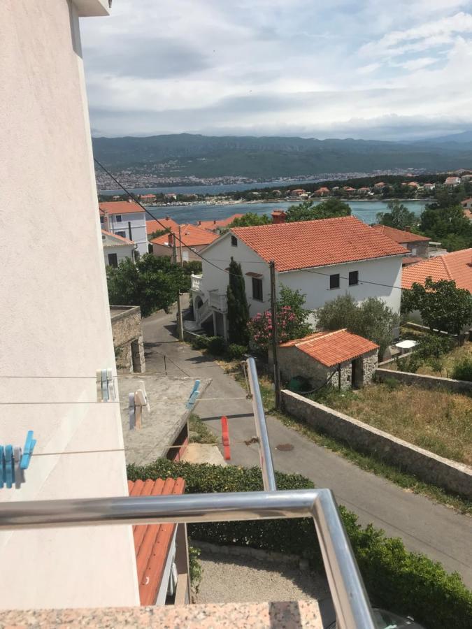 Botic Apartments Šilo Екстериор снимка
