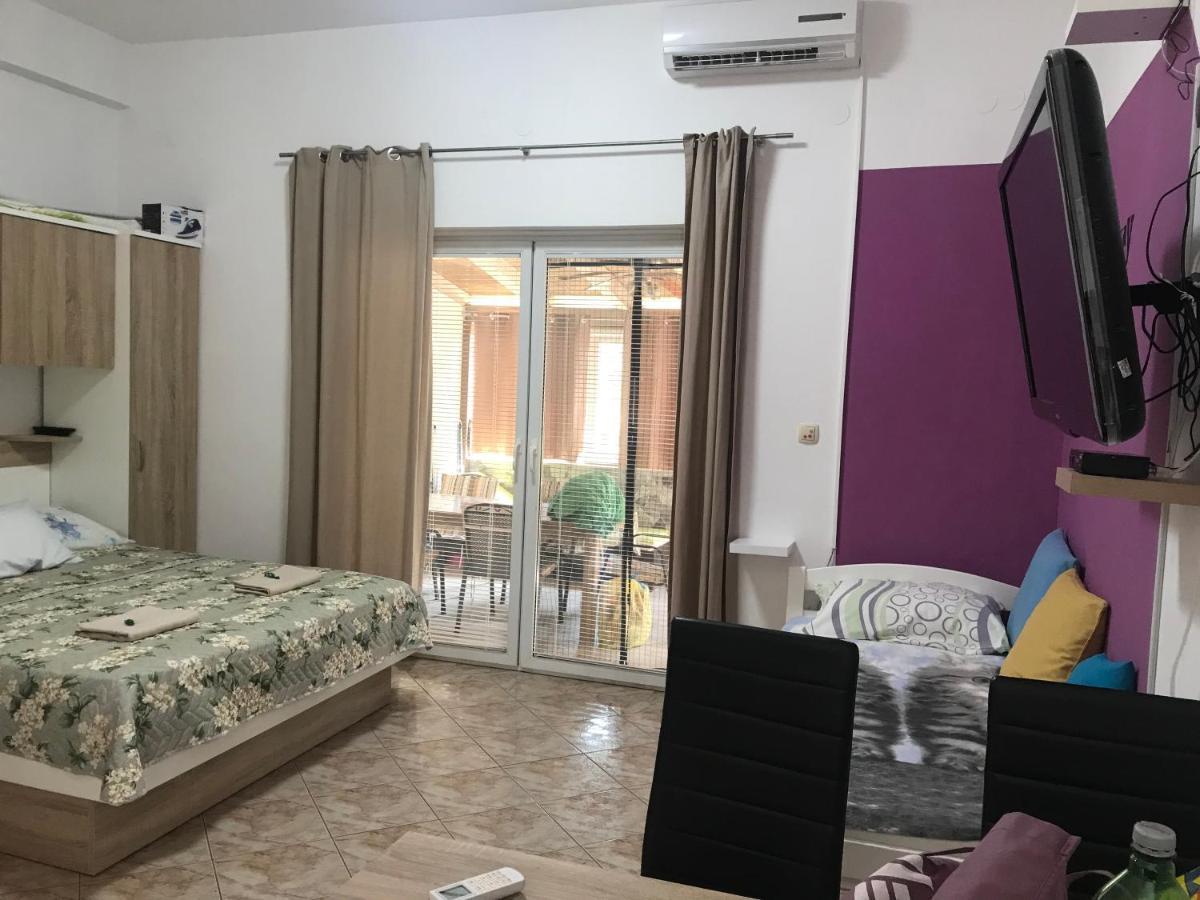 Botic Apartments Šilo Екстериор снимка