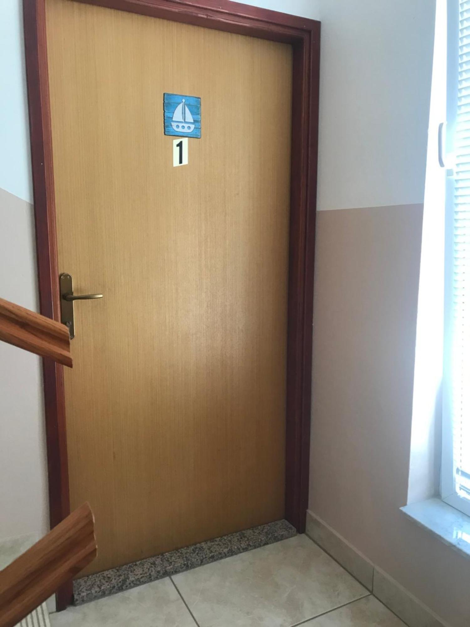 Botic Apartments Šilo Екстериор снимка