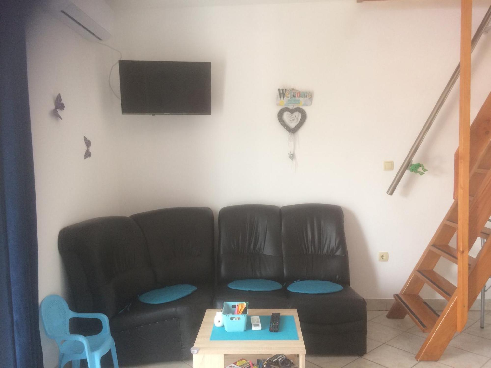 Botic Apartments Šilo Екстериор снимка